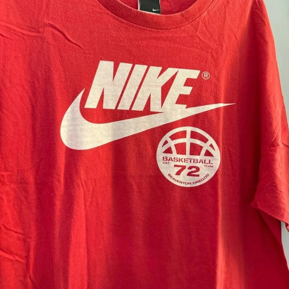 Nike Vintage Red Short Sleeve Tee Shirt - Picture 6 of 6